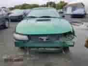 2001 Ford Mustang Deluxe z VIN 1FAFP44451F135778, wystawiony jako Copart lot #82387135 z przebiegiem 25 452 mil mil oraz Szkoda całkowita • Salvage title. Historia ofert i sprzedaży dostępna na DreamBid. Obrazek 5.