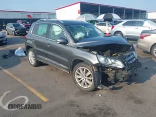 2016 Volkswagen Tiguan S с VIN WVGAV7AX0GW563336, выставлен на аукционе IAAI как лот 42666149 с пробегом 181 587 миль миль и . История ставок и продаж доступна на DreamBid. Изображение 1.