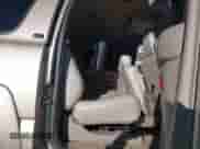 2005 Chevrolet Suburban LT z VIN 1GNFK16Z35J119167, wystawiony jako IAAI lot #43436843 z przebiegiem 198 061 mil mil oraz . Historia ofert i sprzedaży dostępna na DreamBid. Obrazek 8.