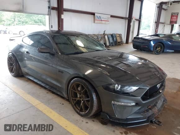 2020 Ford Mustang GT с VIN 1FA6P8CFXL5108286, выставлен на аукционе IAAI как лот 42959782 с пробегом 43 052 миль миль и . История ставок и продаж доступна на DreamBid. Изображение 1.