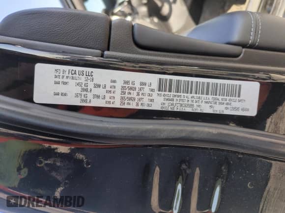 2019 Jeep Grand Cherokee Overland z VIN 1C4RJFCT8KC635899, wystawiony jako Copart lot #61304775 z przebiegiem 79 461 mil mil oraz Szkoda całkowita • Salvage title. Historia ofert i sprzedaży dostępna na DreamBid. Obrazek 14.