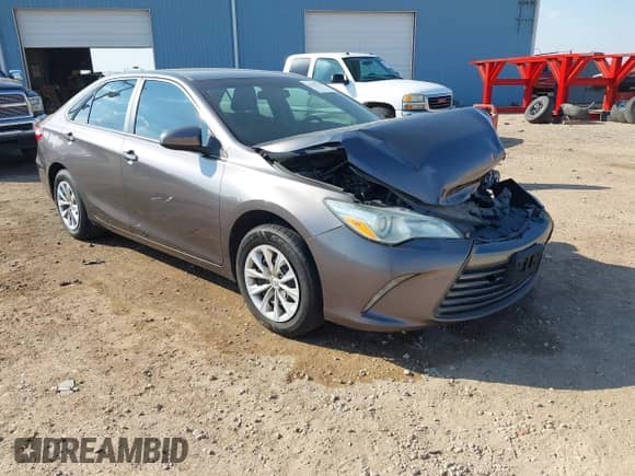 2016 Toyota Camry LE with VIN 4T4BF1FK8GR582035, listed as a IAAI auction lot 43247554 with 175,993 mi miles and . Bid and sale history available at DreamBid. Image 1.