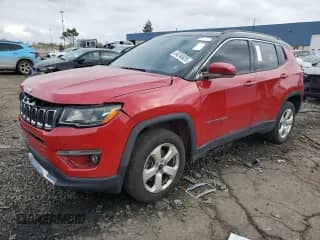 2019 Jeep Compass Limited with VIN 3C4NJDCB3KT638577, listed as a Copart auction lot 84246035 with 68,123 mi miles and Clean title. Bid and sale history available at DreamBid. Image 1.