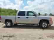 2005 GMC Sierra 1500 SLE with VIN 2GTEK13T051127290, listed as a IAAI auction lot 42260255 with 149,838 mi miles and . Bid and sale history available at DreamBid. Image 13.