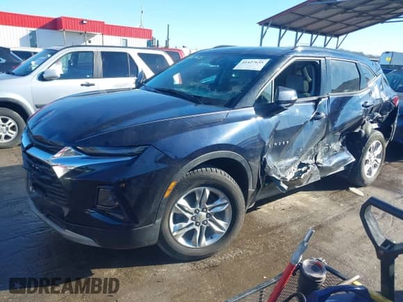 2020 Chevrolet Blazer LT z VIN 3GNKBHR45LS666329, wystawiony jako IAAI lot #41427635 z przebiegiem 49 450 mil mil oraz . Historia ofert i sprzedaży dostępna na DreamBid. Obrazek 17.