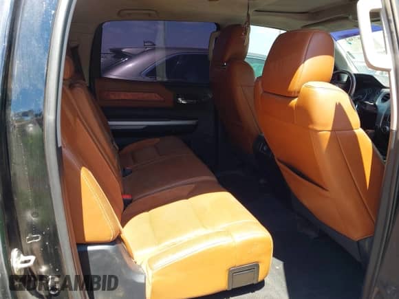 2015 Toyota Tundra Platinum с VIN 5TFAW5F1XFX439058, выставлен на аукционе IAAI как лот 43067362 с пробегом 160 102 миль миль и . История ставок и продаж доступна на DreamBid. Изображение 8.