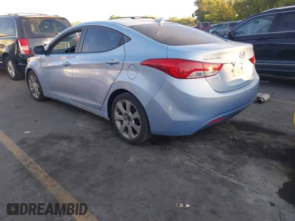 2011 Hyundai Elantra GLS z VIN KMHDH4AE3BU153894, wystawiony jako IAAI lot #42820459 z przebiegiem 167 720 mil mil oraz . Historia ofert i sprzedaży dostępna na DreamBid. Obrazek 3.