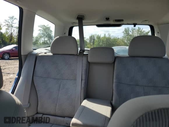 2010 Subaru Forester X с VIN JF2SH6AC8AH726500, выставлен на аукционе Copart как лот 81571485 с пробегом Не указан миль и Списание • Salvage title. История ставок и продаж доступна на DreamBid. Изображение 10.