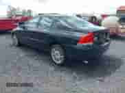 2008 Volvo S60 2.5T с VIN YV1RH592382686756, выставлен на аукционе IAAI как лот 42129235 с пробегом 165 704 миль миль и . История ставок и продаж доступна на DreamBid. Изображение 3.