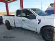 2021 Ford F-150 XLT z VIN 1FTEX1C56MKE47893, wystawiony jako IAAI lot #42095350 z przebiegiem 89 885 mil mil oraz . Historia ofert i sprzedaży dostępna na DreamBid. Obrazek 6.