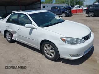 2005 Toyota Camry LE with VIN 4T1BF32K25U090559, listed as a IAAI auction lot 42338647 with 57,231 mi miles and . Bid and sale history available at DreamBid. Image 1.
