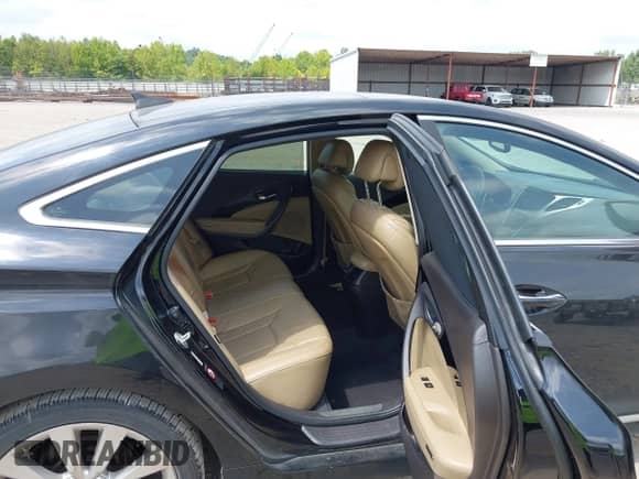 2014 Hyundai Azera Limited with VIN KMHFH4JG7EA362037, listed as a IAAI auction lot 42960064 with 216,970 mi miles and . Bid and sale history available at DreamBid. Image 8.