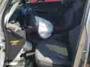 2015 Hyundai Santa Fe z VIN 5XYZTDLB7FG301905, wystawiony jako Copart lot #70538585 z przebiegiem 76 277 mil mil oraz Szkoda całkowita • Salvage title. Historia ofert i sprzedaży dostępna na DreamBid. Obrazek 7.