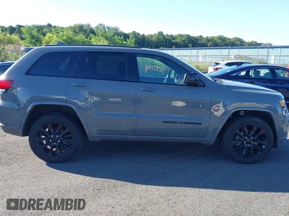2020 Jeep Grand Cherokee Altitude with VIN 1C4RJFAG8LC299047, listed as a IAAI auction lot 42937341 with 27,476 mi miles and . Bid and sale history available at DreamBid. Image 14.