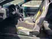 1997 Chevrolet Camaro Z28 z VIN 2G1FP22P2V2105245, wystawiony jako Copart lot #57292325 z przebiegiem 160 115 mil mil oraz Czysty tytuł • Clean title. Historia ofert i sprzedaży dostępna na DreamBid. Obrazek 7.