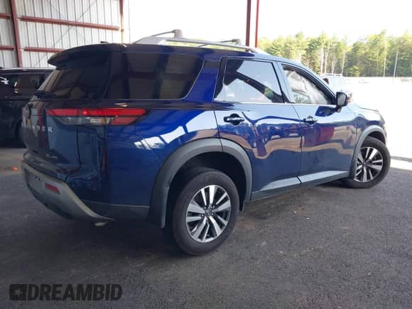 2024 Nissan Pathfinder SL with VIN 5N1DR3CC8RC231010, listed as a IAAI auction lot 42560095 with 8,076 mi miles and . Bid and sale history available at DreamBid. Image 4.