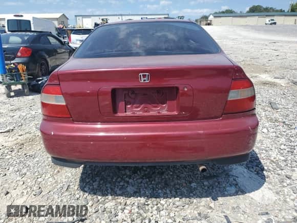 1994 Honda Accord EX с VIN 1HGCD5655RA091390, выставлен на аукционе Copart как лот 71622885 с пробегом 242 076 миль миль и Списание • Salvage title. История ставок и продаж доступна на DreamBid. Изображение 6.