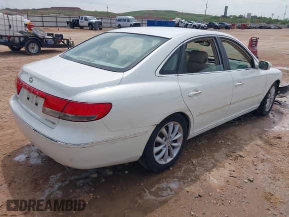 2007 Hyundai Azera SE с VIN KMHFC46F47A173444, выставлен на аукционе IAAI как лот 42684031 с пробегом Не указан миль и . История ставок и продаж доступна на DreamBid. Изображение 4.