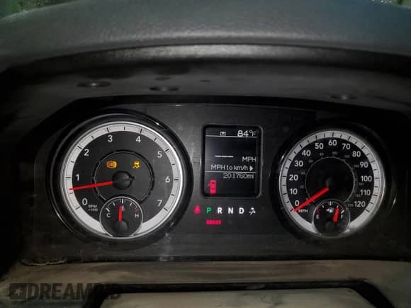 2017 Ram 1500 Tradesman z VIN 1C6RR7FG5HS845394, wystawiony jako Copart lot #67607495 z przebiegiem 201 760 mil mil oraz Czysty tytuł • Clean title. Historia ofert i sprzedaży dostępna na DreamBid. Obrazek 9.