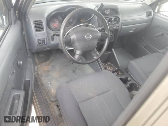 2002 Nissan Frontier XE z VIN 1N6DD26S72C333966, wystawiony jako Copart lot #81813545 z przebiegiem 105 827 mil mil oraz Szkoda całkowita • Salvage title. Historia ofert i sprzedaży dostępna na DreamBid. Obrazek 8.