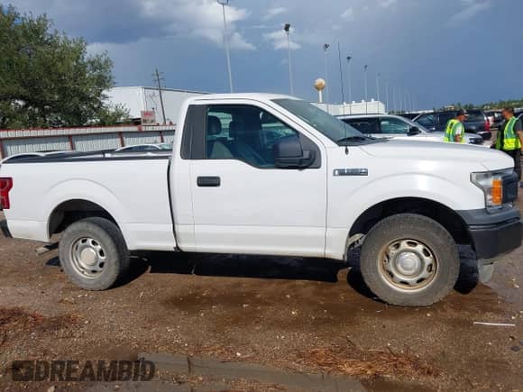 2019 Ford F-150 XL z VIN 1FTMF1CB3KKE76558, wystawiony jako IAAI lot #43252157 z przebiegiem 44 144 mil mil oraz . Historia ofert i sprzedaży dostępna na DreamBid. Obrazek 13.
