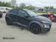 2021 Hyundai Kona Night Edition с VIN KM8K6CA54MU712847, выставлен на аукционе Copart как лот 56468715 с пробегом 4 450 миль миль и Списание • Salvage title. История ставок и продаж доступна на DreamBid. Изображение 4.