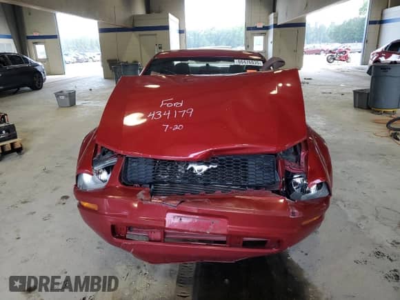 2008 Ford Mustang Deluxe with VIN 1ZVHT80N685110812, listed as a Copart auction lot 66476935 with Not provided miles and Salvage title. Bid and sale history available at DreamBid. Image 5.