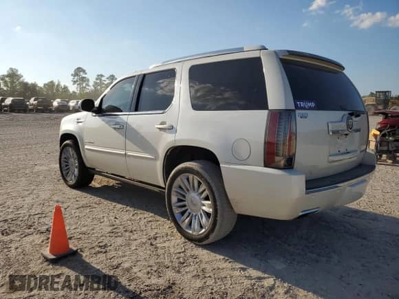 2014 Cadillac Escalade Premium с VIN 1GYS3CEF4ER229647, выставлен на аукционе Copart как лот 71798754 с пробегом Не указан миль и Списание • Salvage title. История ставок и продаж доступна на DreamBid. Изображение 2.