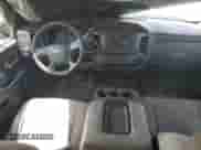 2019 Chevrolet Silverado 2500HD Work Truck z VIN 1GC1KREG7KF280556, wystawiony jako Copart lot #61862254 z przebiegiem 225 660 mil mil oraz Szkoda całkowita • Salvage title. Historia ofert i sprzedaży dostępna na DreamBid. Obrazek 8.