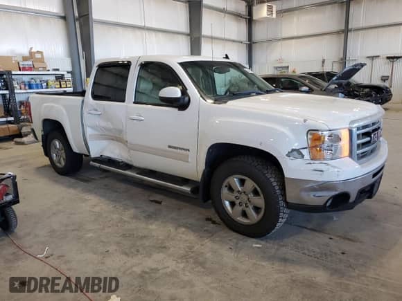 2010 GMC Sierra 1500 SLT z VIN 3GTRKWE35AG240729, wystawiony jako Copart lot #63497815 z przebiegiem 210 299 mil mil oraz Szkoda całkowita • Salvage title. Historia ofert i sprzedaży dostępna na DreamBid. Obrazek 4.
