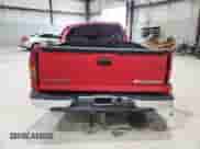 2004 Chevrolet Silverado 1500 LS z VIN 1GCEK14TX4E200662, wystawiony jako Copart lot #59854195 z przebiegiem Nie podano mil oraz Nie do naprawy • Non repairable. Historia ofert i sprzedaży dostępna na DreamBid. Obrazek 6.