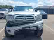 2010 Toyota Tacoma PreRunner z VIN 3TMJU4GN5AM093419, wystawiony jako IAAI lot #42882575 z przebiegiem 227 641 mil mil oraz . Historia ofert i sprzedaży dostępna na DreamBid. Obrazek 12.