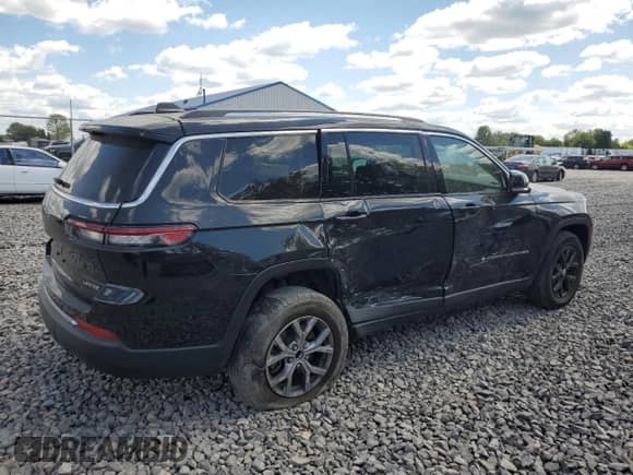 2022 Jeep Grand Cherokee Limited with VIN 1C4RJKBG4N8621292, listed as a Copart auction lot 70495895 with 31,027 mi miles and Salvage title. Bid and sale history available at DreamBid. Image 3.