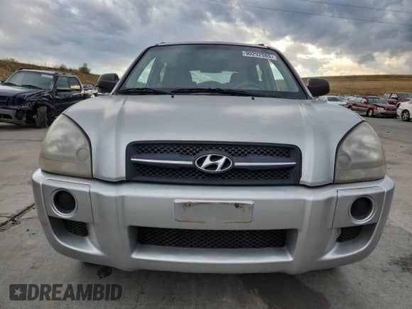 2008 Hyundai Tucson GLS с VIN KM8JM12B88U731417, выставлен на аукционе Copart как лот 90292985 с пробегом 64 124 миль миль и Чистый • Clean title. История ставок и продаж доступна на DreamBid. Изображение 5.