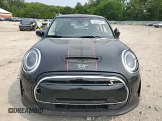2022 MINI Hardtop Cooper SE with VIN WMW13DJ07N2R64881, listed as a Copart auction lot 59420455 with 33,750 mi miles and Salvage title. Bid and sale history available at DreamBid. Image 5.