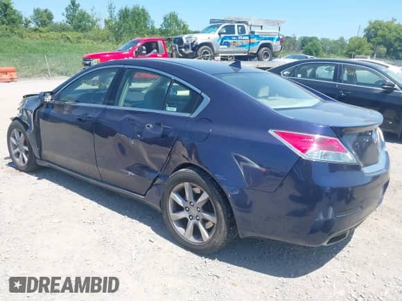 2014 Acura TL Technology z VIN 19UUA8F54EA001641, wystawiony jako IAAI lot #42764271 z przebiegiem 103 900 mil mil oraz . Historia ofert i sprzedaży dostępna na DreamBid. Obrazek 3.
