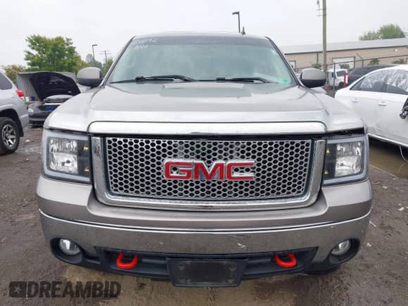 2007 GMC Sierra 1500 SLE1 with VIN 2GTEK13M171533753, listed as a IAAI auction lot 43300799 with 209,720 mi miles and . Bid and sale history available at DreamBid. Image 12.