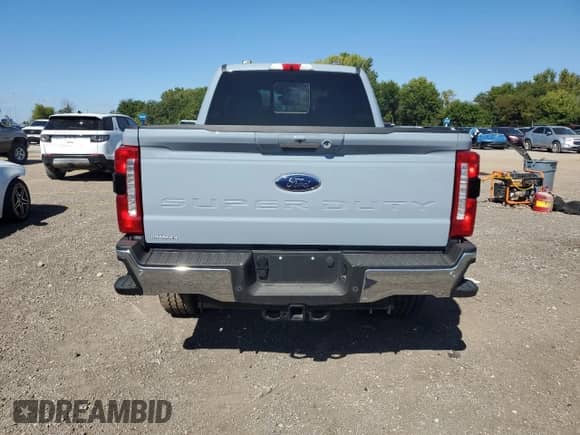 2024 Ford F-250 XL с VIN 1FT8W2BTXREF04978, выставлен на аукционе Copart как лот 82164615 с пробегом 36 миль миль и Списание • Salvage title. История ставок и продаж доступна на DreamBid. Изображение 6.