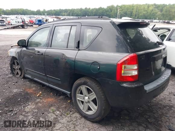 2008 Jeep Compass Sport с VIN 1J8FT47038D794794, выставлен на аукционе IAAI как лот 42807895 с пробегом Не указан миль и . История ставок и продаж доступна на DreamBid. Изображение 3.