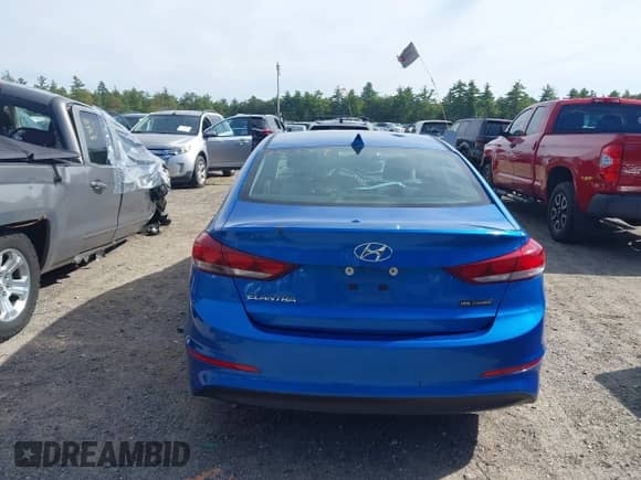 2017 Hyundai Elantra SE with VIN 5NPD84LFXHH092198, listed as a IAAI auction lot 43156293 with 166,712 mi miles and . Bid and sale history available at DreamBid. Image 17.