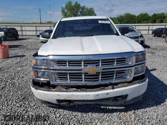 2014 Chevrolet Silverado 1500 Work Truck z VIN 1GCVKPEC4EZ267396, wystawiony jako Copart lot #56570615 z przebiegiem 304 440 mil mil oraz Szkoda całkowita • Salvage title. Historia ofert i sprzedaży dostępna na DreamBid. Obrazek 5.