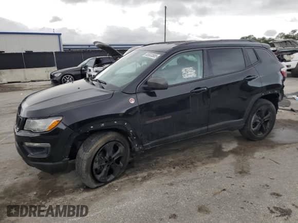 2018 Jeep Compass Trailhawk с VIN 3C4NJDDB8JT129520, выставлен на аукционе Copart как лот 85533585 с пробегом 83 213 миль миль и Списание • Salvage title. История ставок и продаж доступна на DreamBid. Изображение 1.