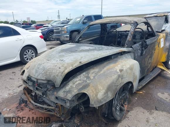 2006 Chevrolet SSR LS с VIN 1GCES14H76B122082, выставлен на аукционе IAAI как лот 42884880 с пробегом Не указан миль и . История ставок и продаж доступна на DreamBid. Изображение 6.