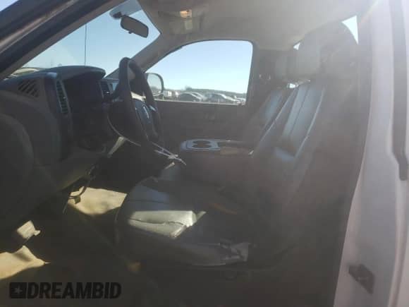 2007 GMC Sierra 1500 Work Truck z VIN 1GTEC14077Z538441, wystawiony jako Copart lot #89122685 z przebiegiem 282 012 mil mil oraz Szkoda całkowita • Salvage title. Historia ofert i sprzedaży dostępna na DreamBid. Obrazek 7.