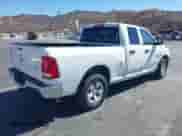 2014 Ram 1500 Express z VIN 1C6RR7FT9ES346624, wystawiony jako IAAI lot #43388714 z przebiegiem 232 412 mil mil oraz . Historia ofert i sprzedaży dostępna na DreamBid. Obrazek 4.