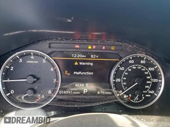 2024 Mitsubishi Outlander ES with VIN JA4J3UA83RZ026196, listed as a Copart auction lot 57175825 with 18,397 mi miles and Salvage title. Bid and sale history available at DreamBid. Image 9.