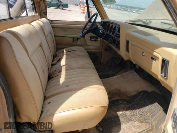 1987 Dodge Trucks with VIN 1B7HD14TXHS334781, listed as a Copart auction lot 69347244 with 69,244 mi miles and Salvage title. Bid and sale history available at DreamBid. Image 7.