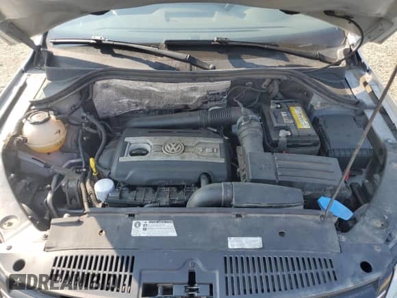 2017 Volkswagen Tiguan S с VIN WVGBV7AX2HK051719, выставлен на аукционе Copart как лот 70875085 с пробегом 75 299 миль миль и Списание • Salvage title. История ставок и продаж доступна на DreamBid. Изображение 12.