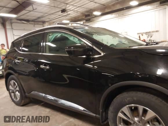 2018 Nissan Murano SV z VIN 5N1AZ2MG7JN175827, wystawiony jako IAAI lot #41764645 z przebiegiem 62 887 mil mil oraz . Historia ofert i sprzedaży dostępna na DreamBid. Obrazek 14.