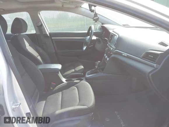 2019 Hyundai Elantra Limited с VIN KMHD84LF4KU865739, выставлен на аукционе IAAI как лот 43370666 с пробегом 87 468 миль миль и . История ставок и продаж доступна на DreamBid. Изображение 5.